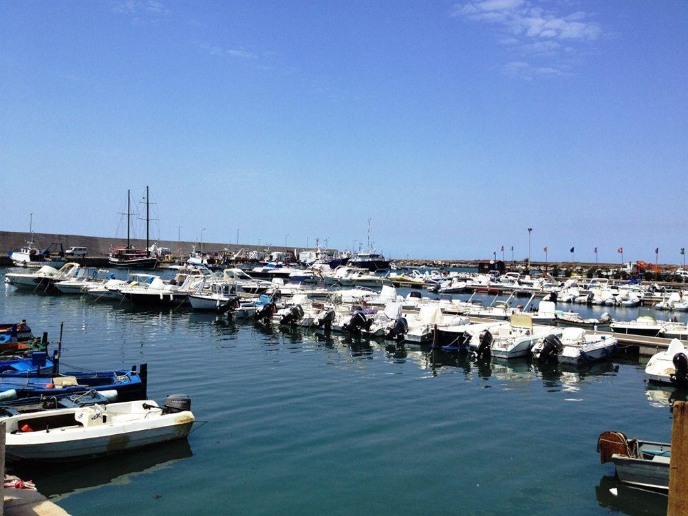 B&B Cinisi Vacanze Buitenkant foto